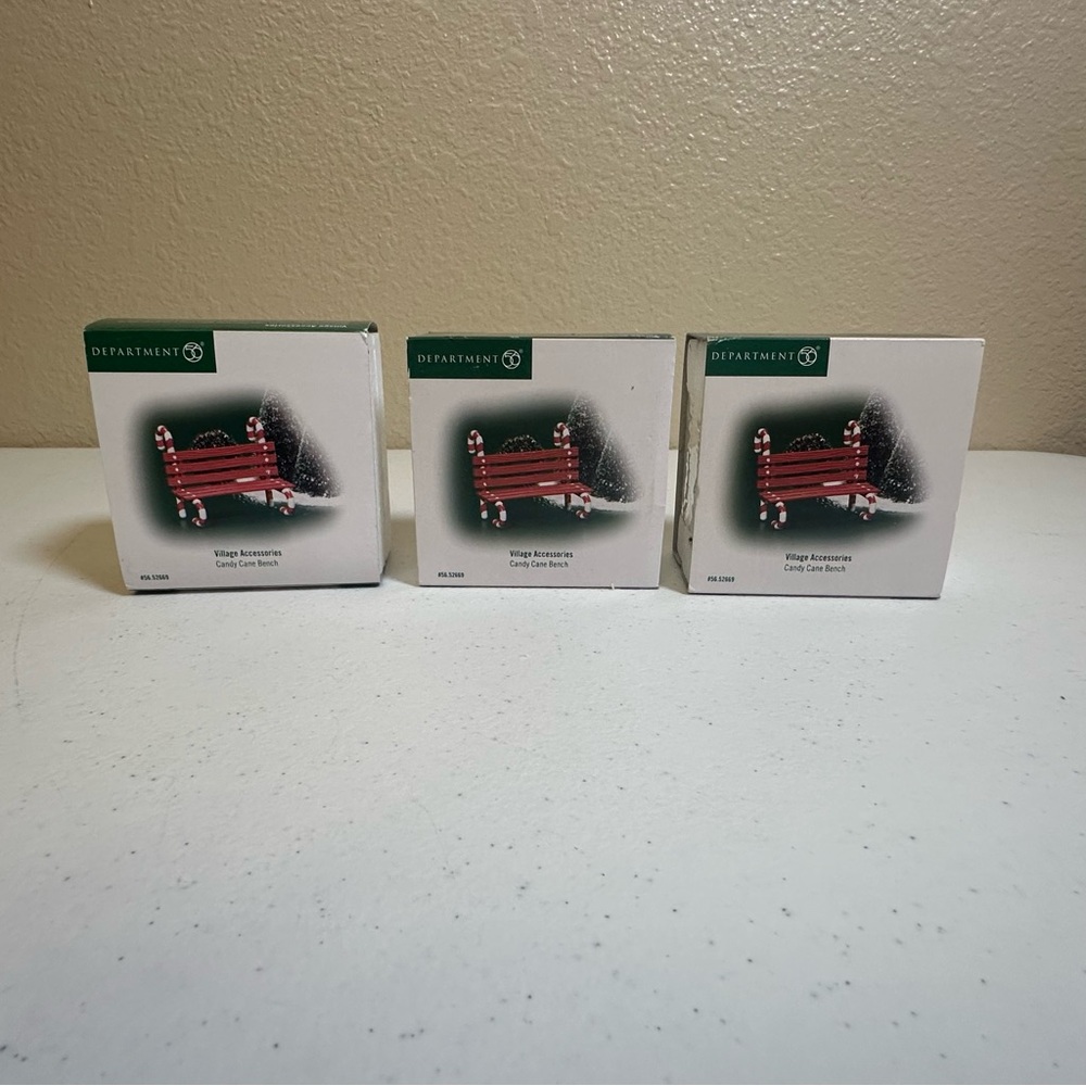 Department 56 Village Candy Cane Bench 3 Total Bench #52669 New In Box Sealed